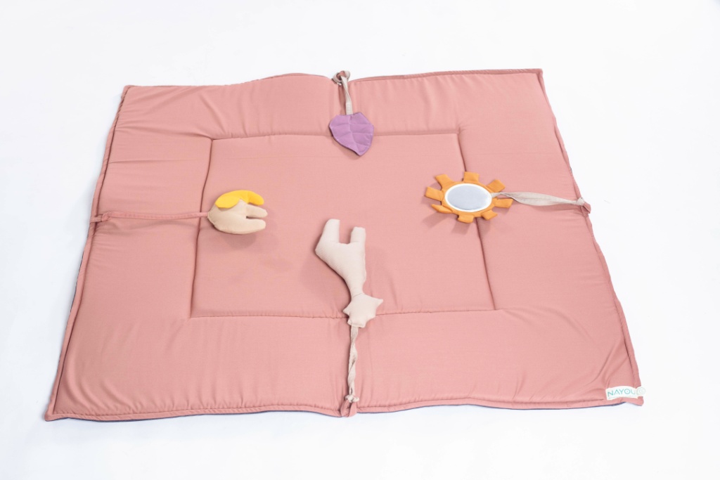 Tapis d'éveil rose