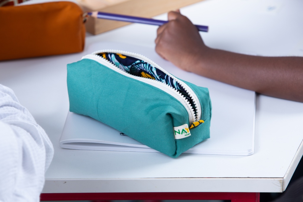 Trousse vert d'eau